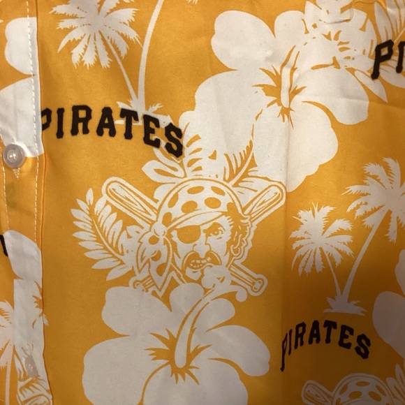 Pittsburgh Pirates Baseball Hawaiian Luau Shirt Men’s size XL - Picture 2 of 8